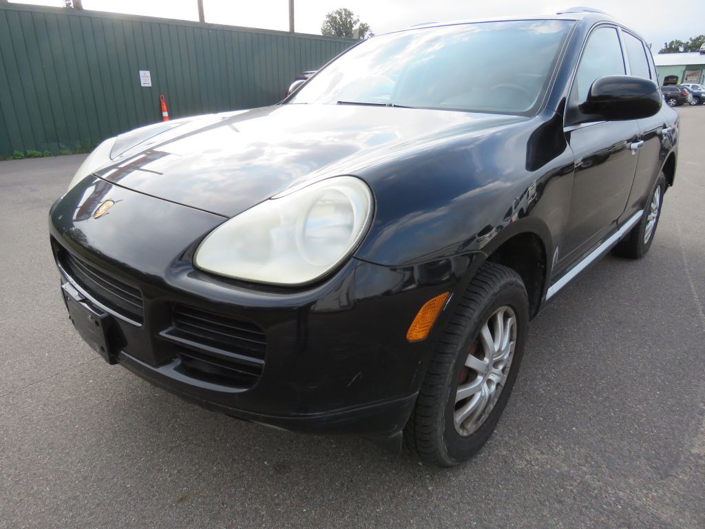 2005 Porsche Cayenne Image 2