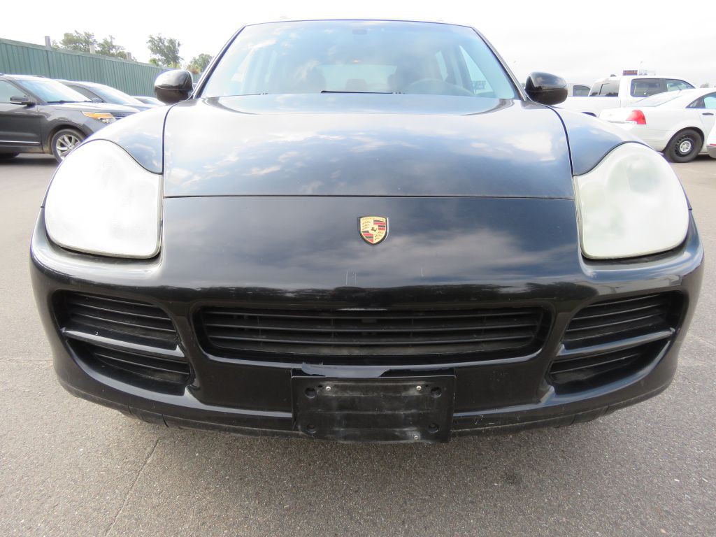 2005 Porsche Cayenne Image 3
