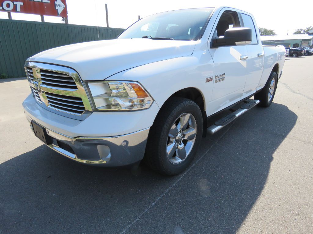 2016 RAM 1500 Image 2