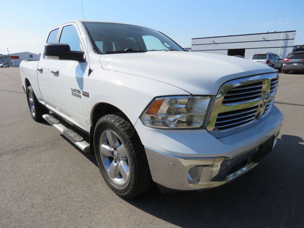 2016 RAM 1500 Image 4