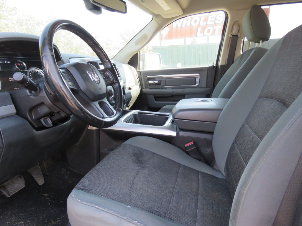 2016 RAM 1500 Image 9