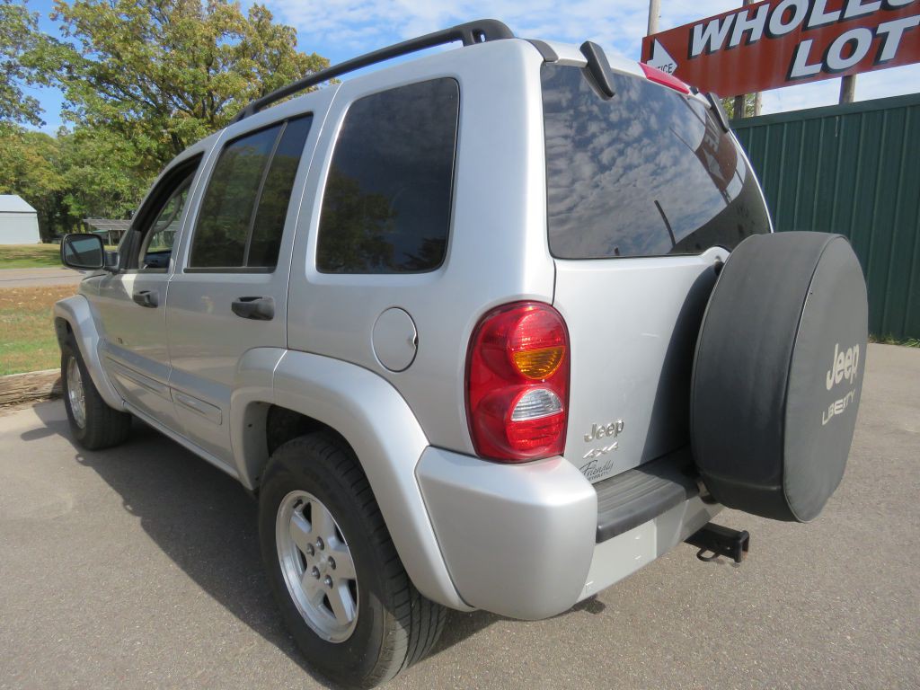 2003 Jeep Liberty Image 9