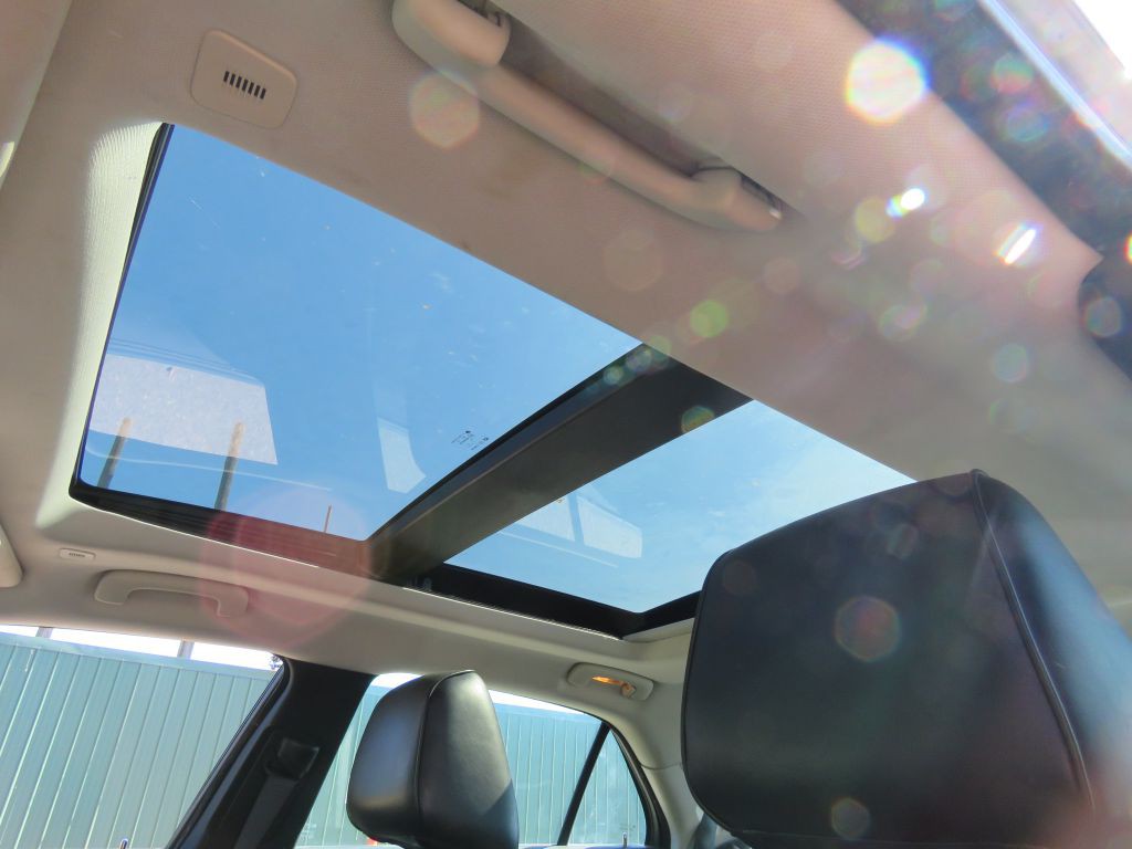 2018 Chrysler 300 Image 10