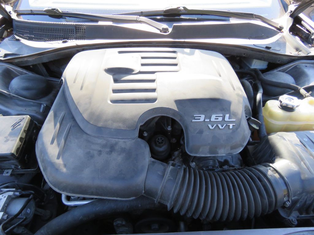 2018 Chrysler 300 Image 12