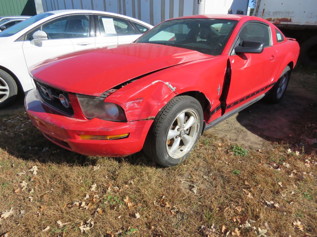 2007 Ford Mustang Image 1