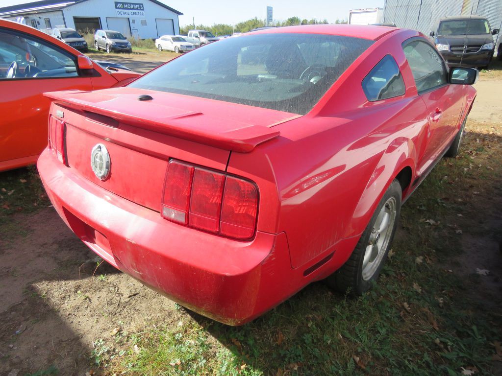 2007 Ford Mustang Image 4
