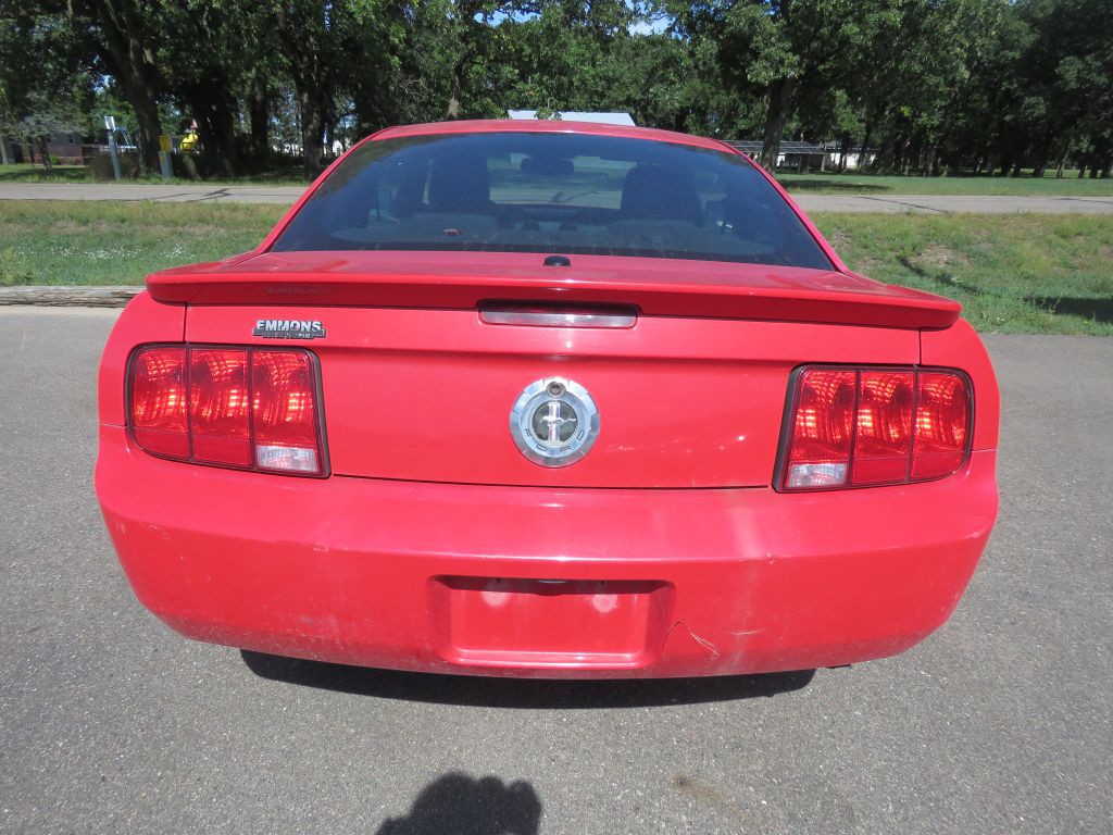 2007 Ford Mustang Image 7