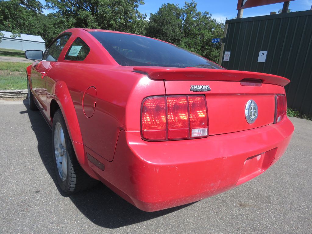 2007 Ford Mustang Image 8