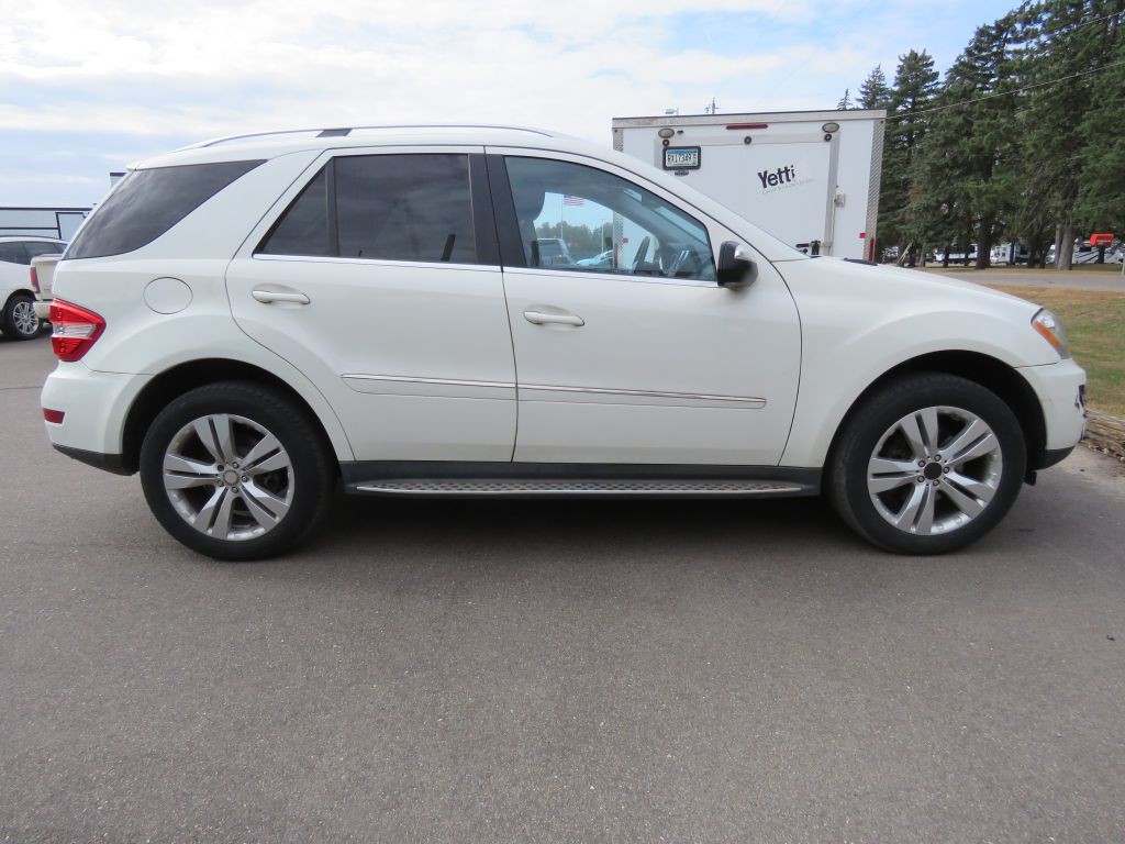 2010 Mercedes-Benz M-Class Image 5