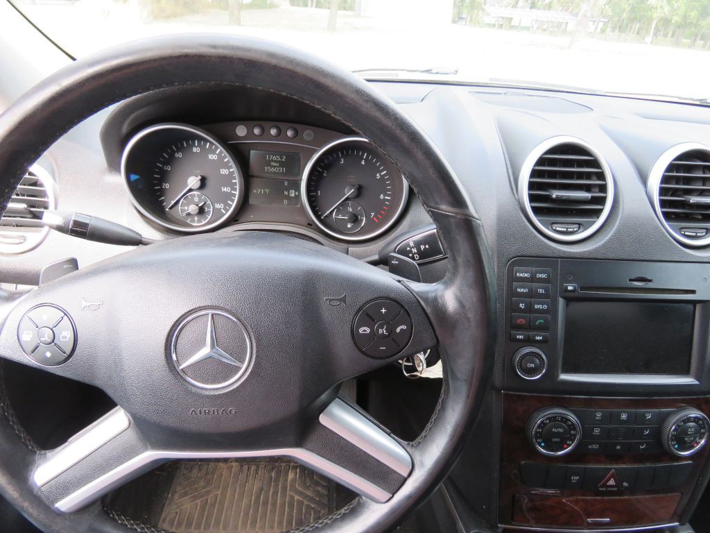2010 Mercedes-Benz M-Class Image 13