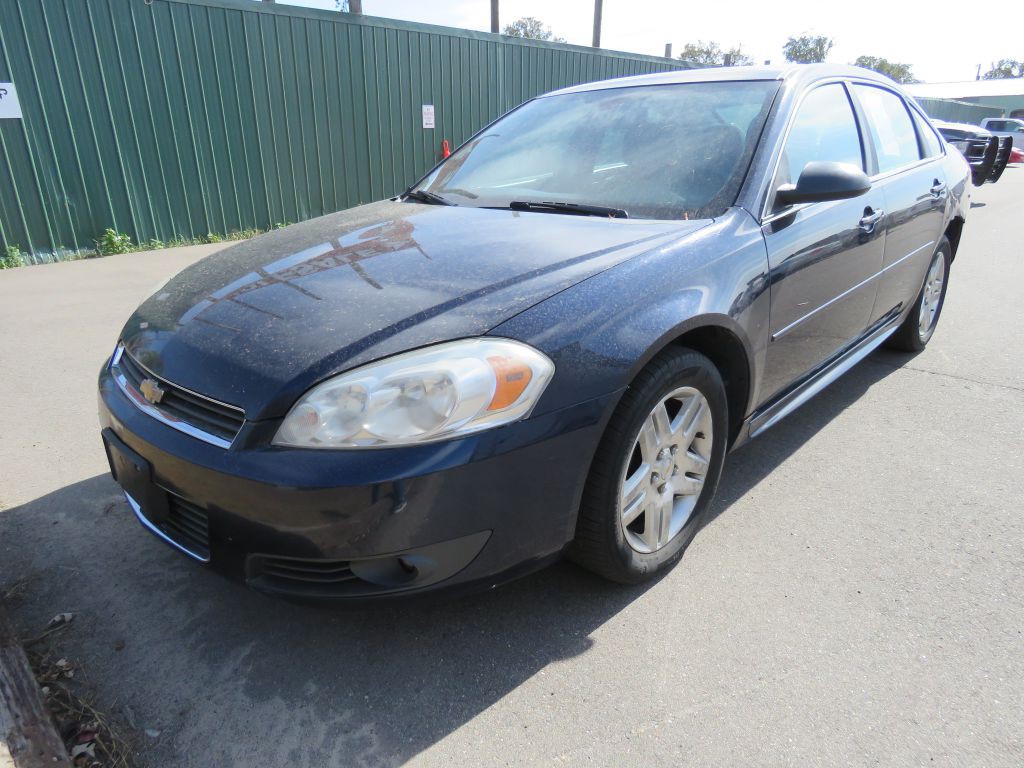 2011 Chevrolet Impala Image 2