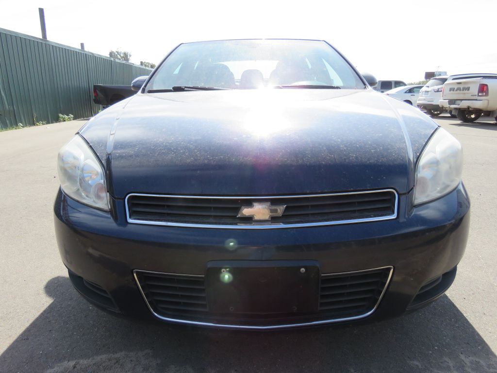 2011 Chevrolet Impala Image 3