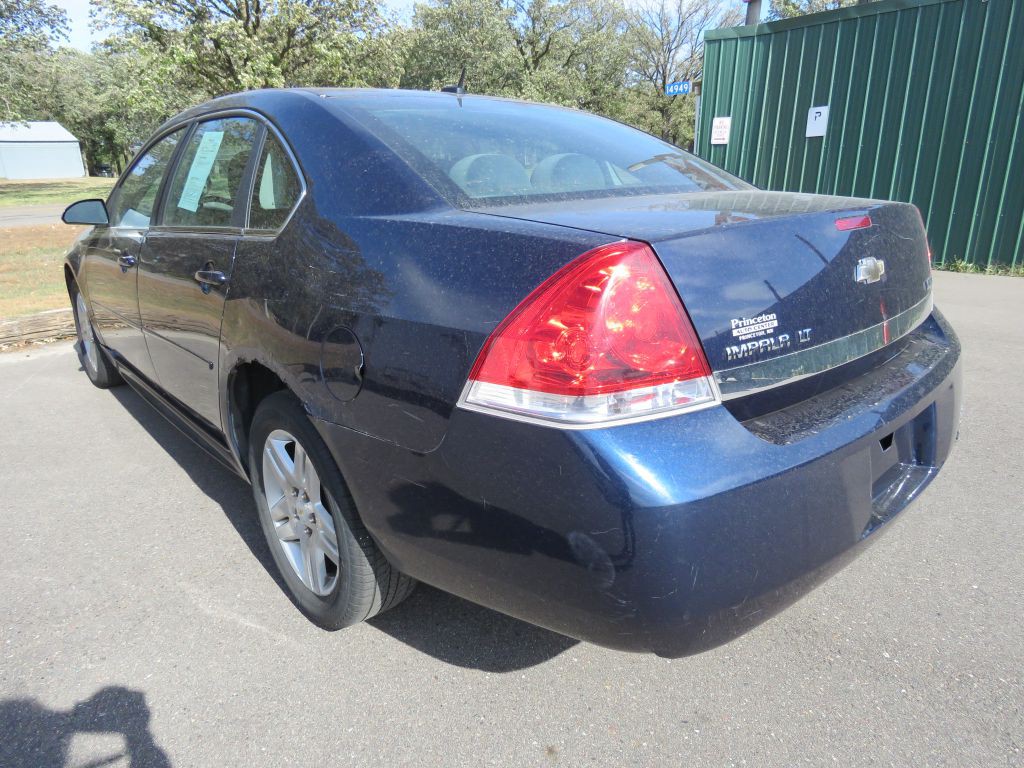 2011 Chevrolet Impala Image 8