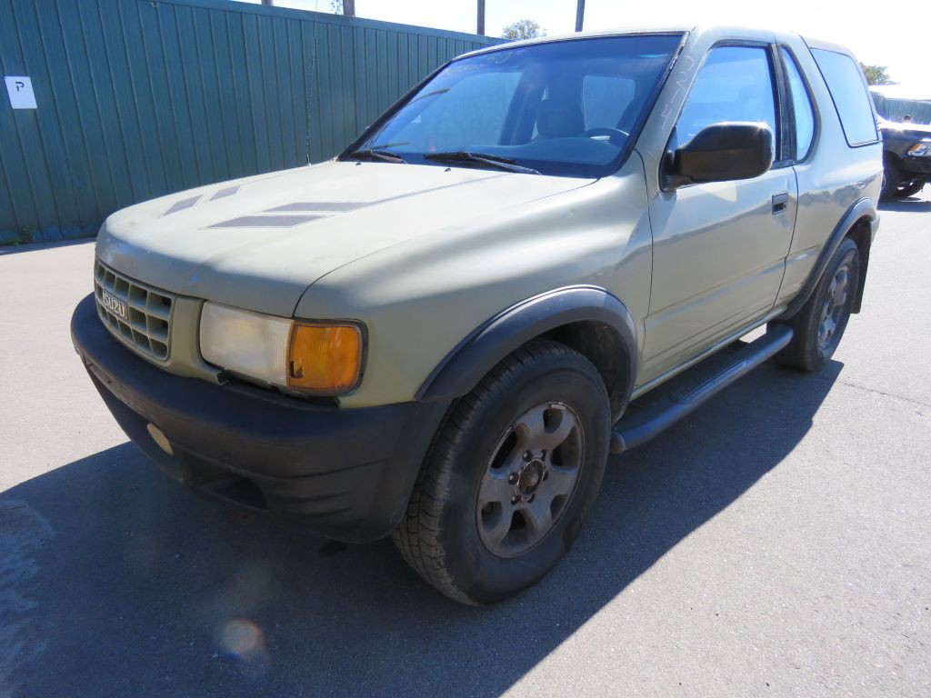 1999 Isuzu Amigo Image 2