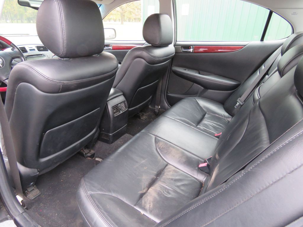 2003 Lexus ES Image 10