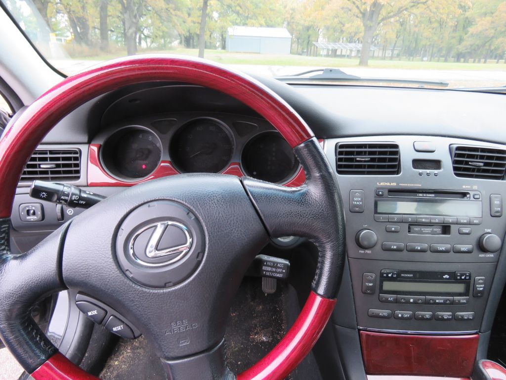 2003 Lexus ES Image 12