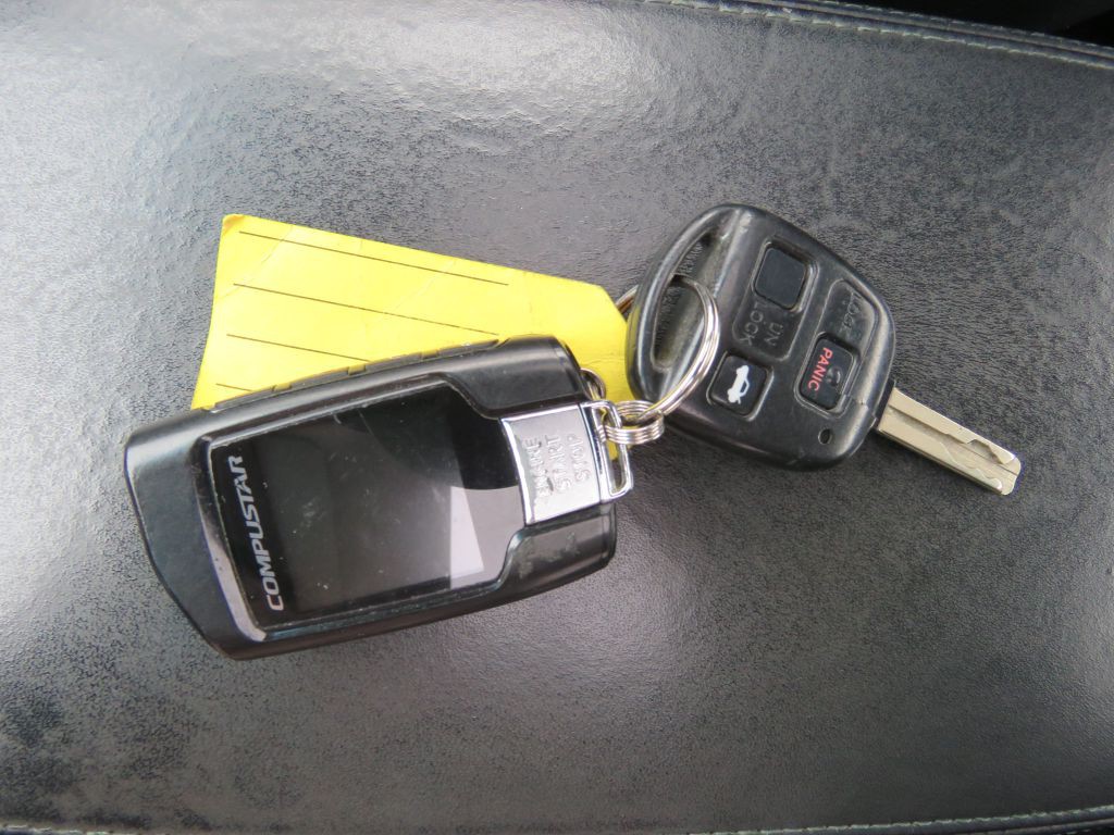 2003 Lexus ES Image 13
