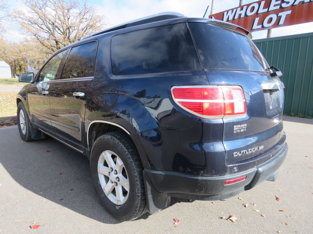 2009 Saturn Outlook Image 8