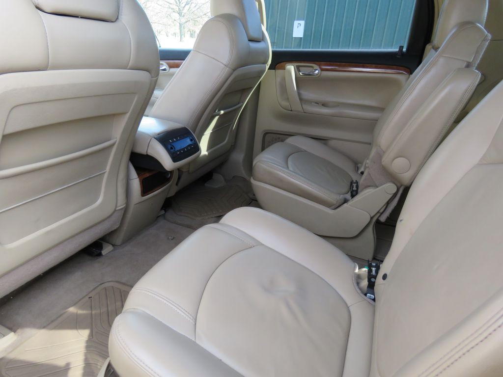 2009 Saturn Outlook Image 10