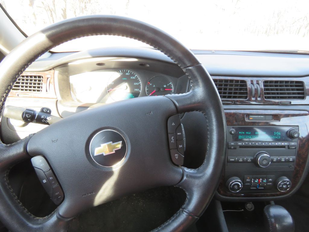 2012 Chevrolet Impala Image 13