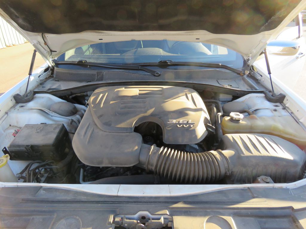 2014 Chrysler 300 Image 14