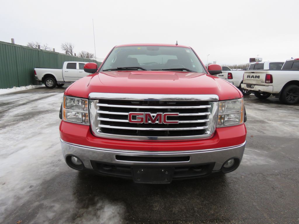 2011 GMC Sierra Image 2