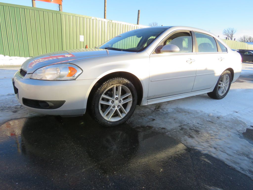 2014 Chevrolet Impala Image 2