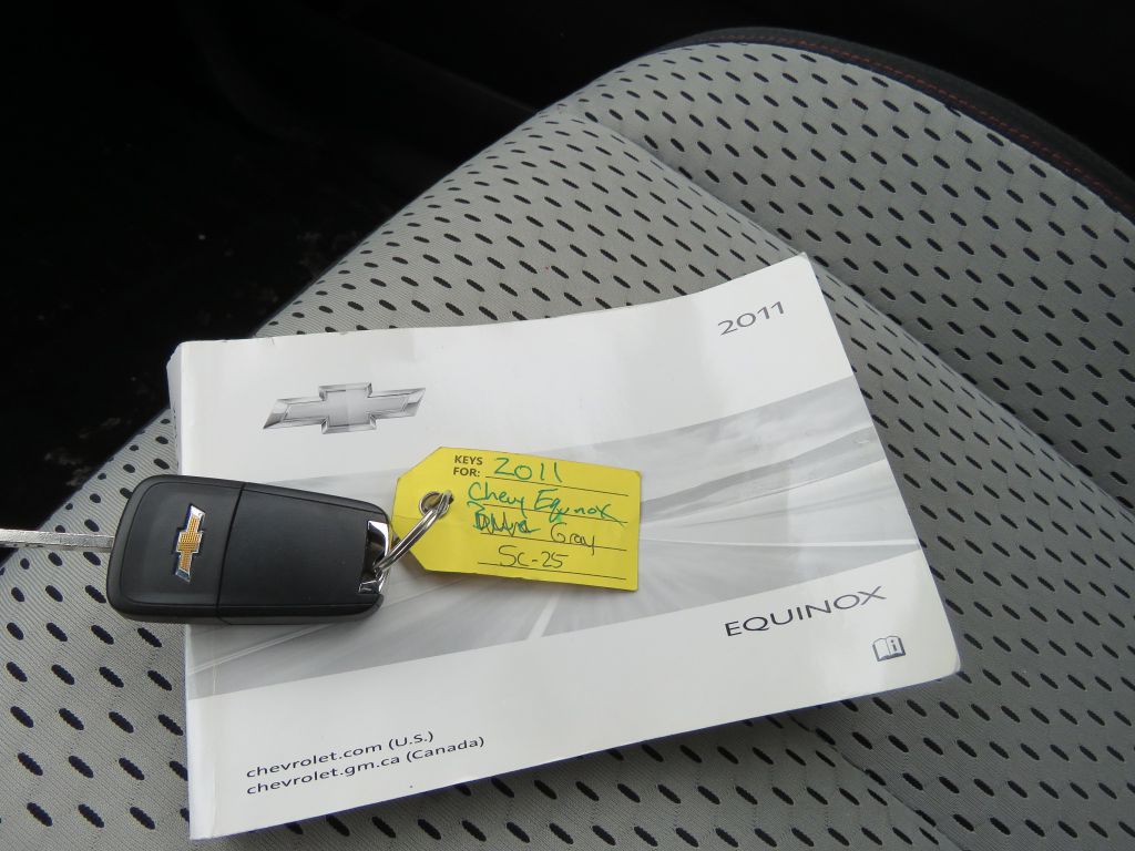 2011 Chevrolet Equinox Image 12