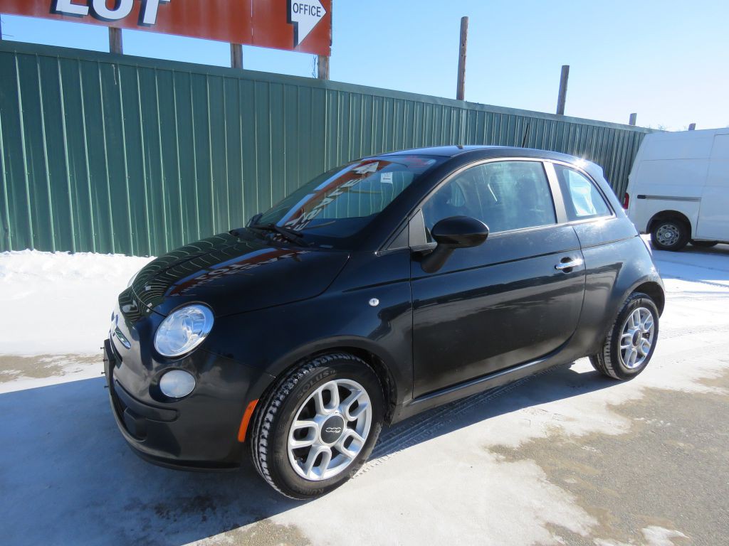 2013 FIAT 500 Image 2