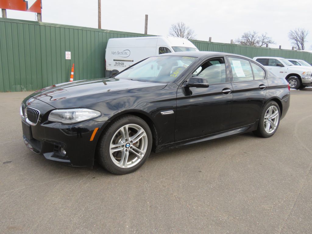 2014 BMW 5 Series Image 2