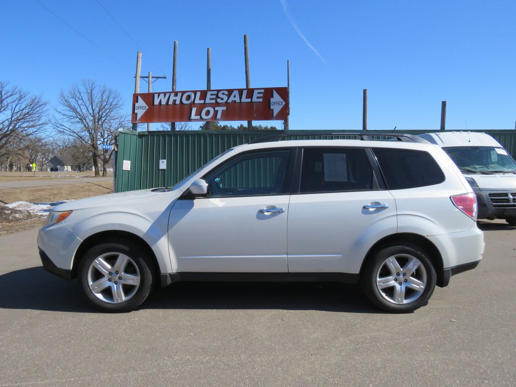 2010 Subaru Forester Image 1