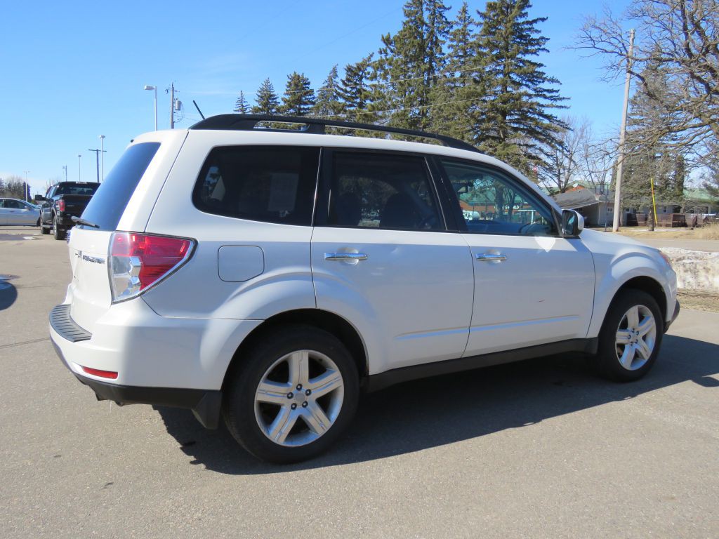 2010 Subaru Forester Image 6