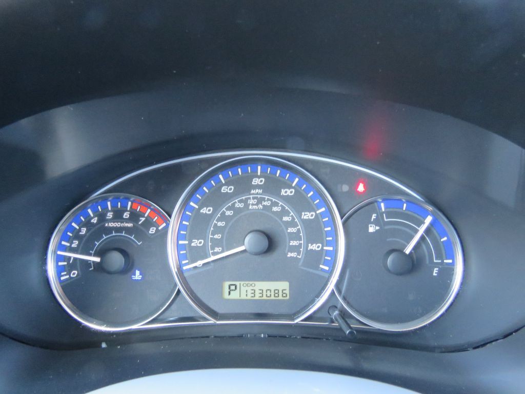 2010 Subaru Forester Image 11