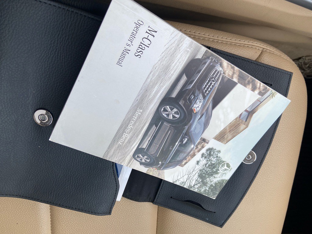 2010 Mercedes-Benz M-Class Image 14