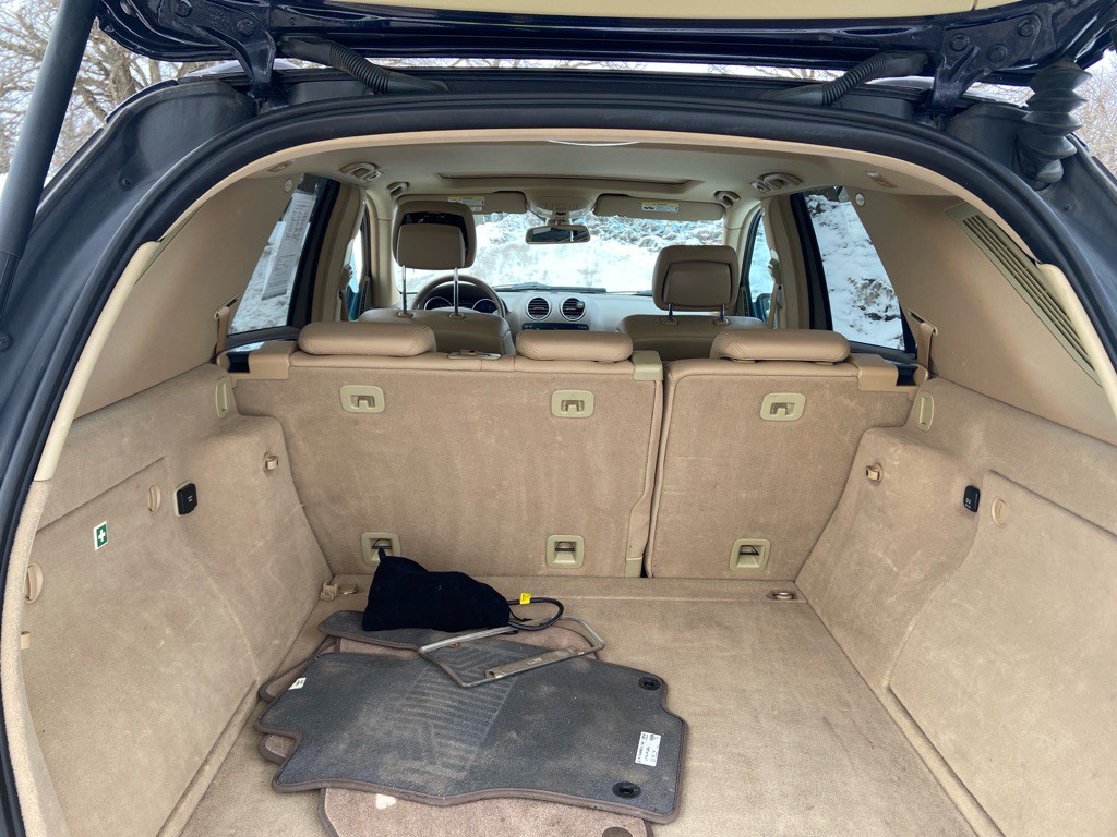 2010 Mercedes-Benz M-Class Image 8