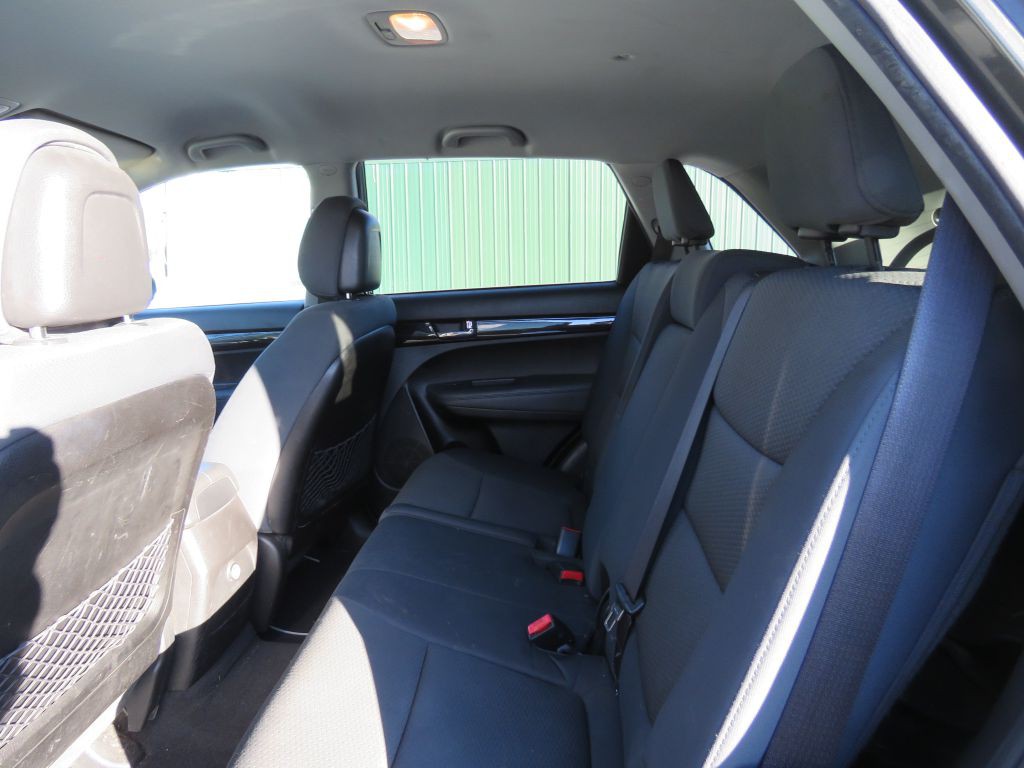 2013 Kia Sorento Image 10
