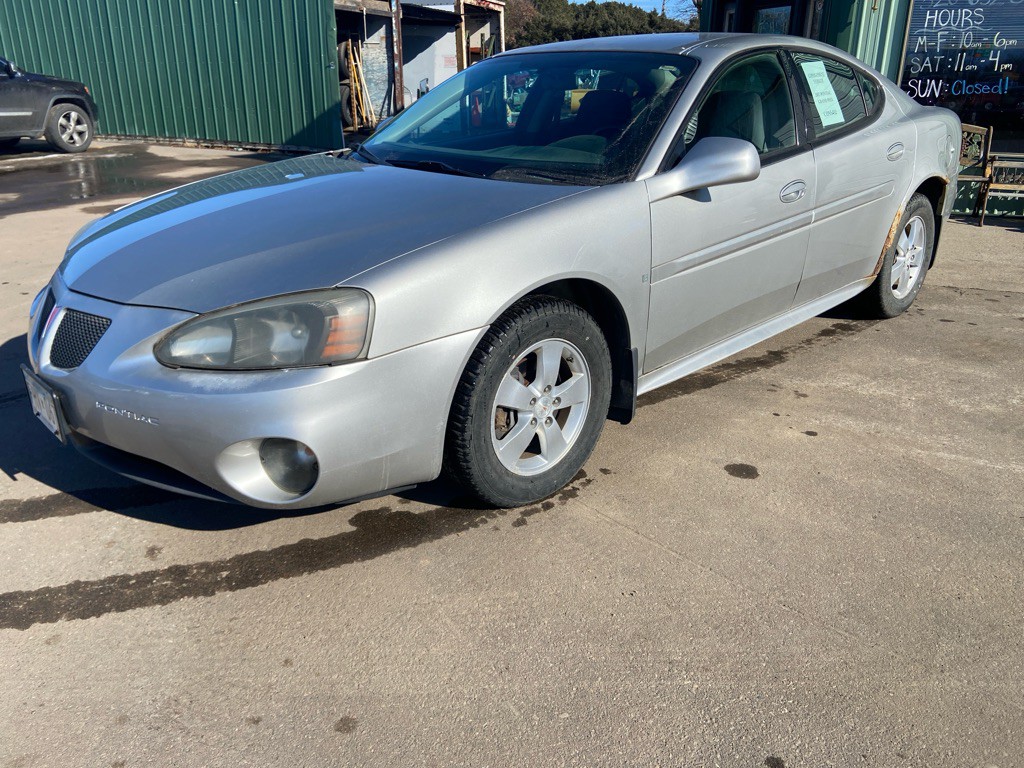 2007 Pontiac Grand Prix Image 1