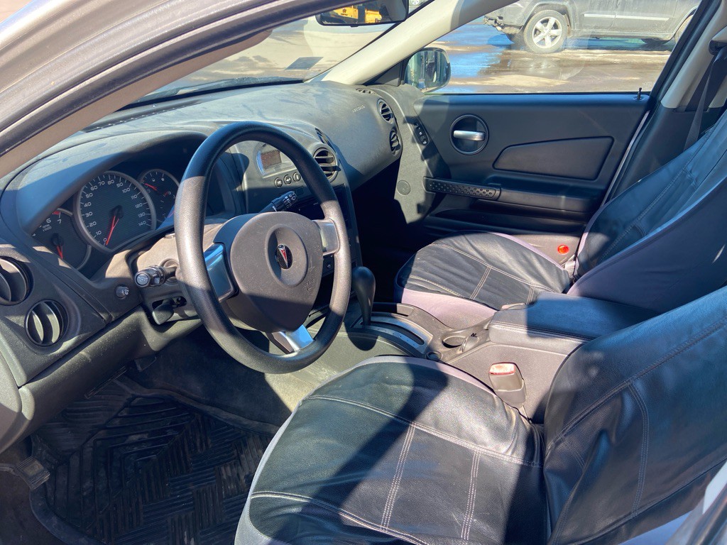 2007 Pontiac Grand Prix Image 11