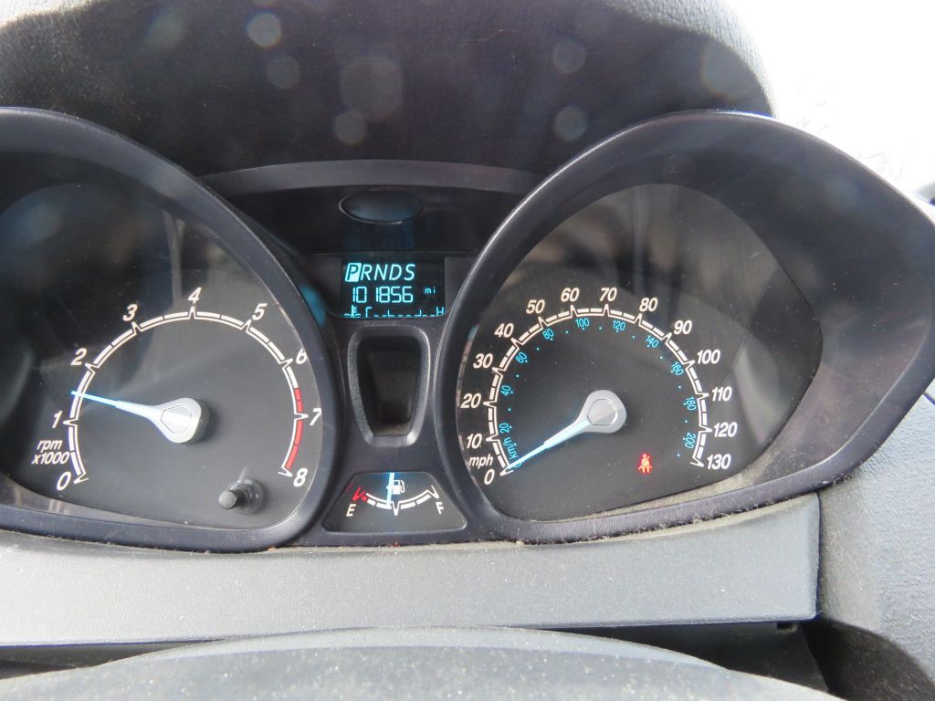 2014 Ford Fiesta Image 11