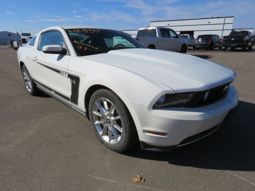 2011 Ford Mustang Image 4