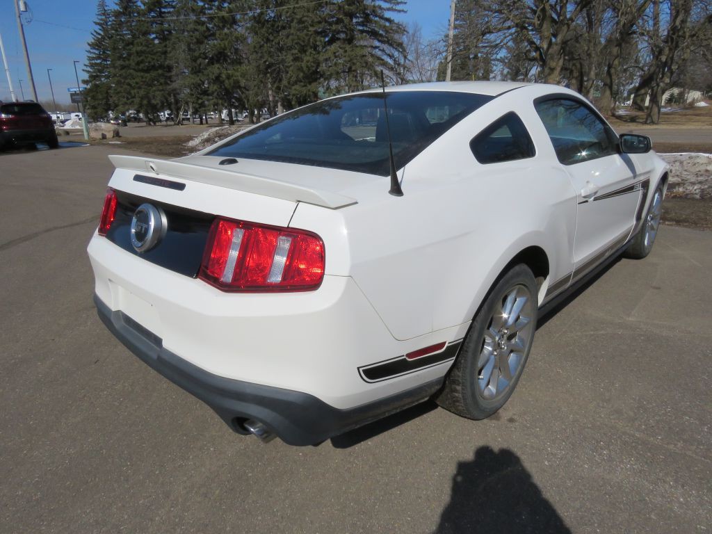 2011 Ford Mustang Image 6
