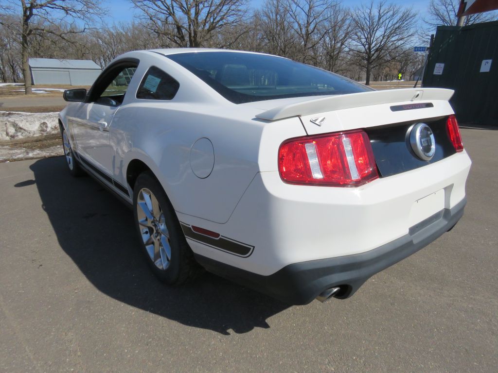 2011 Ford Mustang Image 8