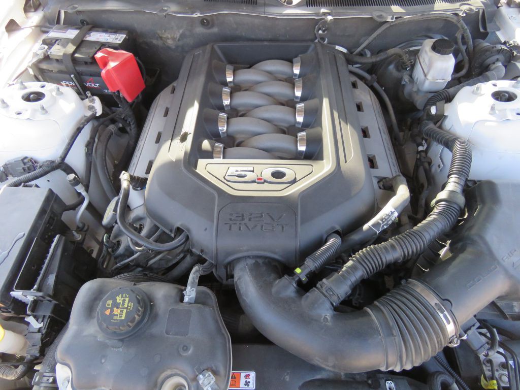 2011 Ford Mustang Image 12