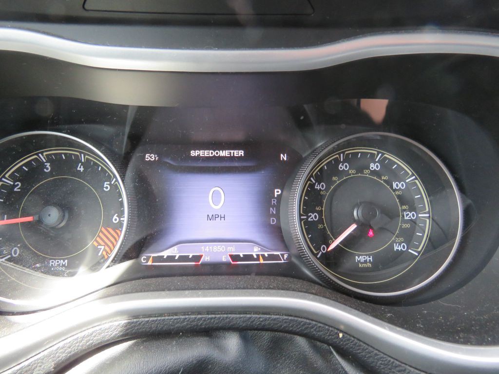 2014 Jeep Cherokee Image 12