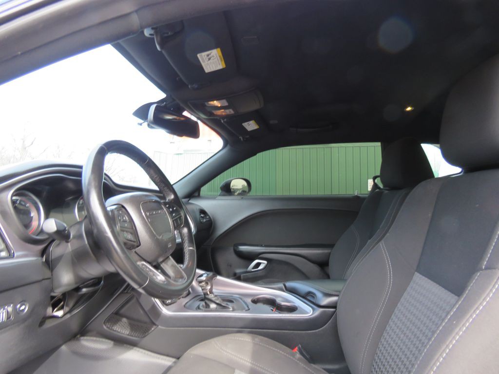 2021 Dodge Challenger Image 9