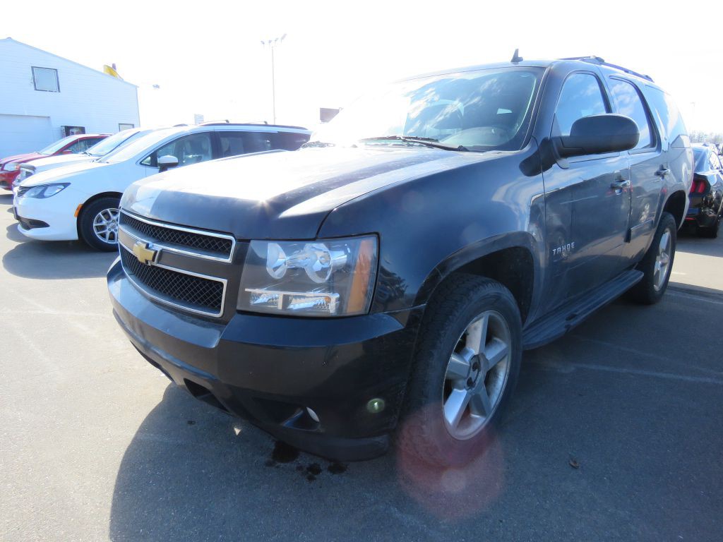 2012 Chevrolet Tahoe Image 2