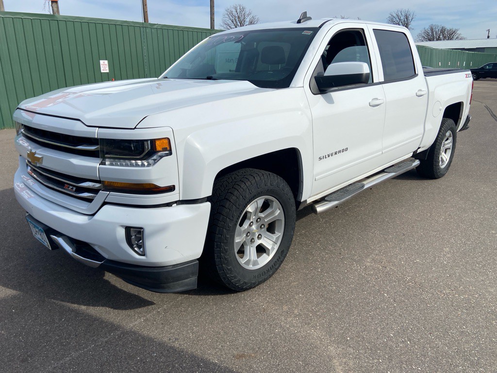 2018 Chevrolet Silverado 1500 Image 2