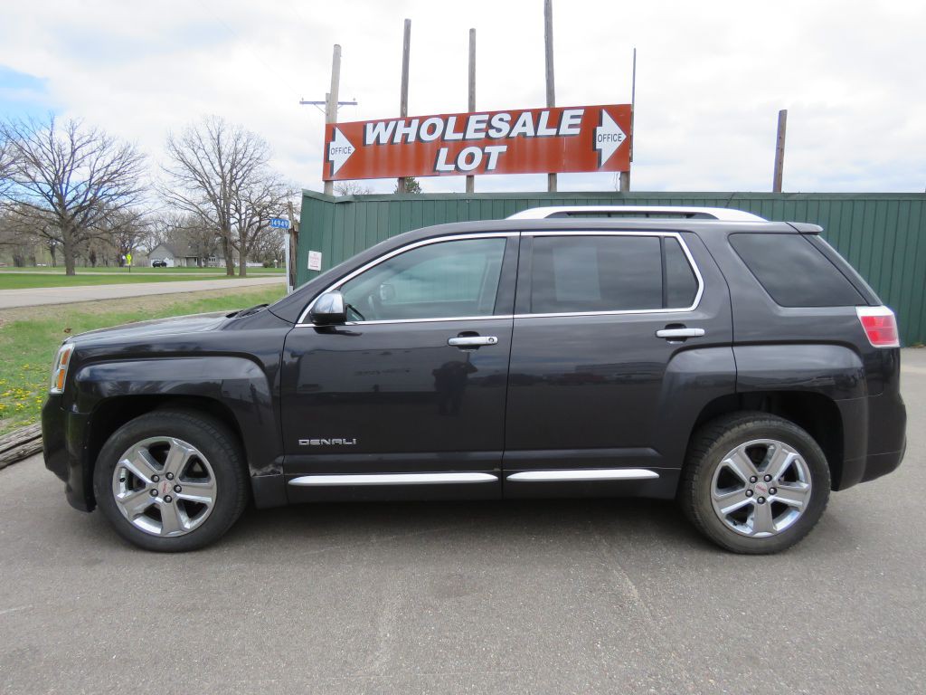 2015 GMC Terrain Image 1