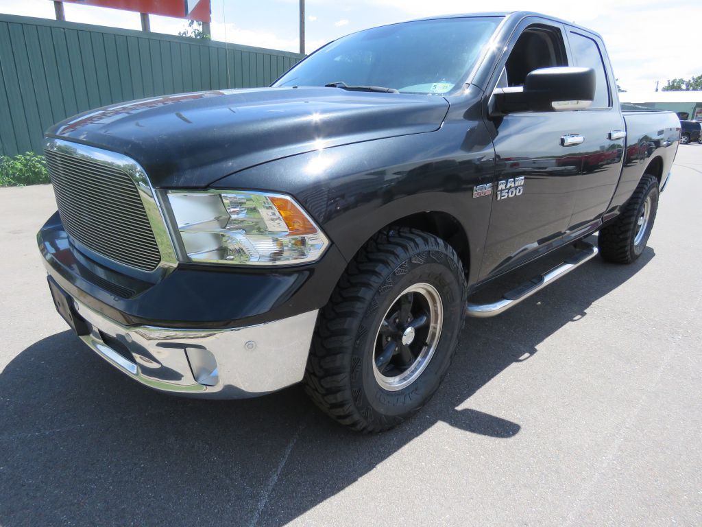 2017 RAM 1500 Image 2