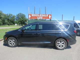 Image for 2017 Chrysler Pacifica Touring L ID: 7534810
